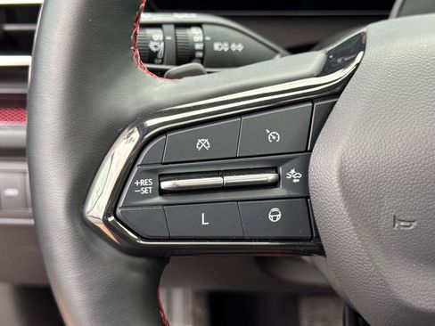 Used 2024 Chevrolet Traverse RS w/ LPO, Floor Liner Package image 11