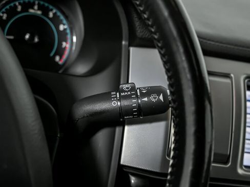 Used 2015 Jaguar XF Portfolio image 28