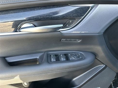 Used 2022 Cadillac XT5 Premium Luxury image 13