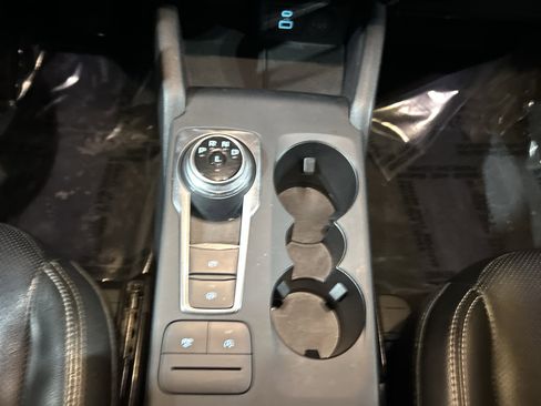 Used 2022 Ford Escape SEL image 21