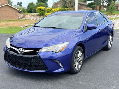 Used 2015 Toyota Camry SE w/ Moonroof Package