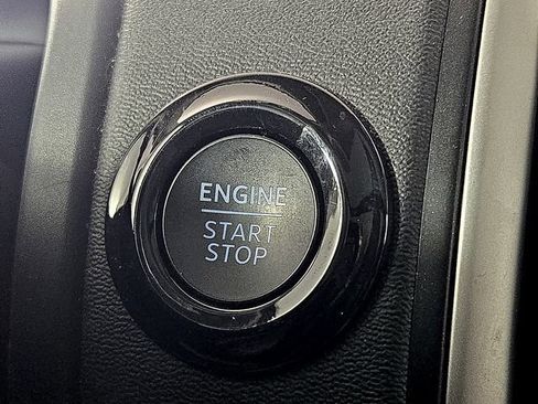 Certified 2025 Ford Expedition Active image 25