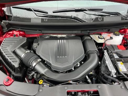 New 2026 Chevrolet Traverse LT w/ LPO, Floor Liner Package FWD image 36