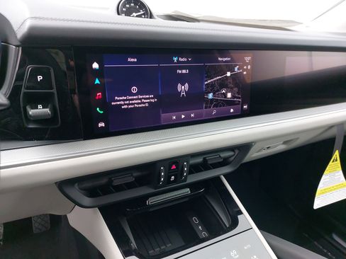 New 2026 Porsche Cayenne Coupe image 22