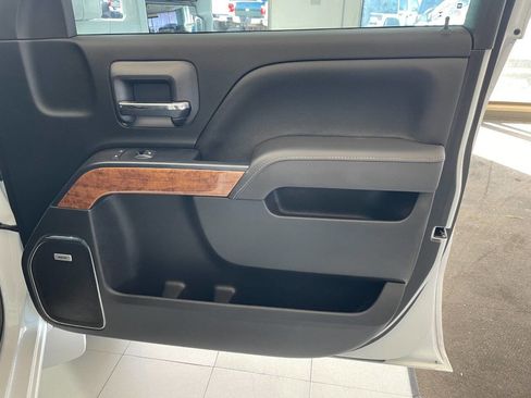 Used 2019 Chevrolet Silverado 2500 High Country image 31