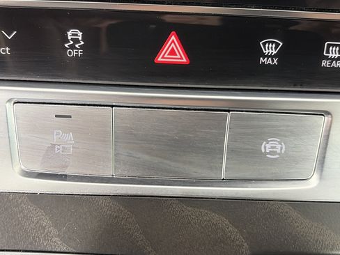 Used 2019 Audi A6 2.0T Premium Plus w/ Premium Plus Package AWD/4WD image 34
