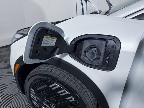 New 2026 Nissan Leaf S image 33