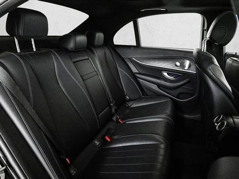 Used 2023 Mercedes-Benz E 350 4MATIC Sedan image 22