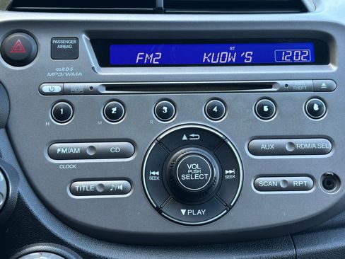 Used 2011 Honda Fit image 26