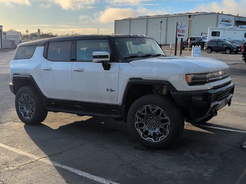Used 2024 GMC Hummer EV 3X image 2
