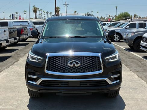 Used 2019 INFINITI QX80 Luxe w/ All-Season Package AWD/4WD image 12