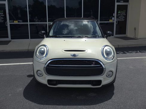 Used 2015 MINI Cooper S FWD image 2