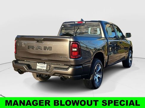 New 2026 RAM 1500 Express AWD/4WD image 3