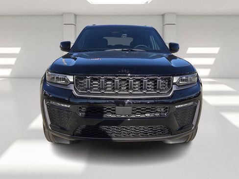 New 2026 Jeep Grand Cherokee Limited w/ Limited Altitude Package image 8