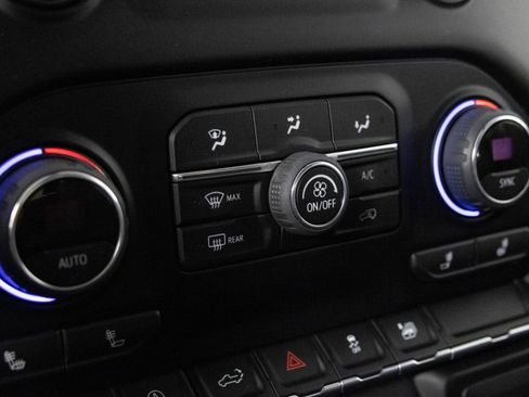 Used 2022 Chevrolet Silverado 1500 LT image 24