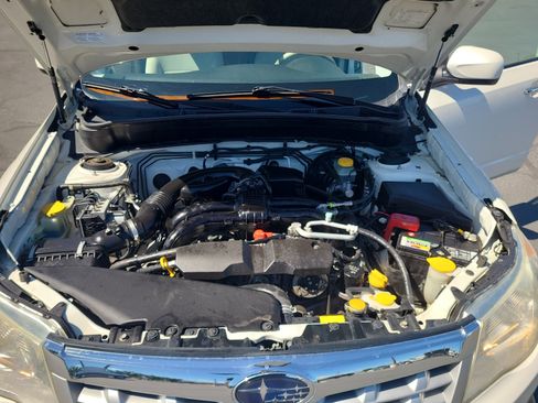 Used 2012 Subaru Forester 2.5X Premium w/ All-Weather Pkg AWD/4WD image 21