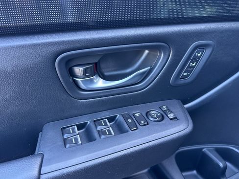 Used 2025 Honda Pilot Black Edition image 12