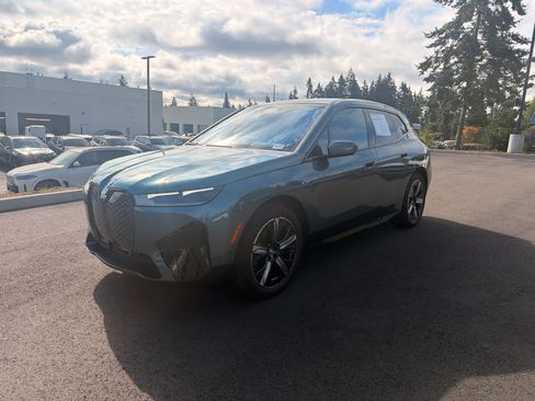 Used 2024 BMW iX xDrive50 w/ Sport Package AWD/4WD image 2