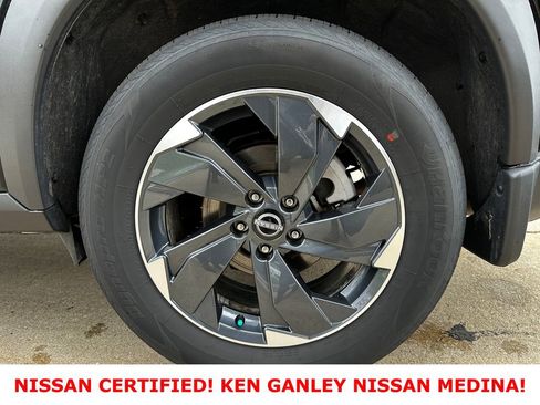Certified 2026 Nissan Rogue SV AWD/4WD image 20