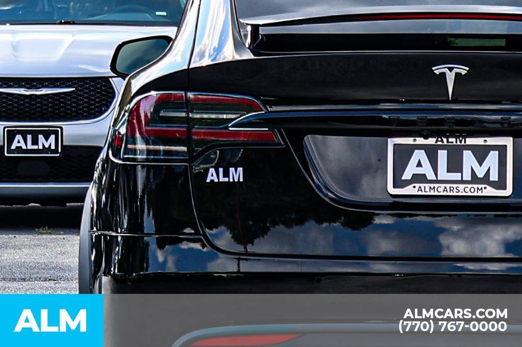 Used 2023 Tesla Model X AWD/4WD image 17