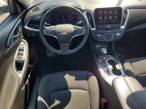 Used 2024 Chevrolet Malibu LT FWD image 7