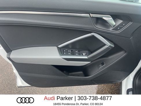 Used 2025 Audi Q3 2.0T Premium w/ Black Optic Sport Package image 11