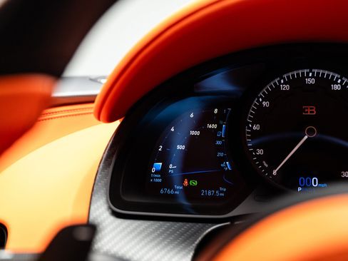 Used 2024 Bugatti Chiron Super Sport image 21