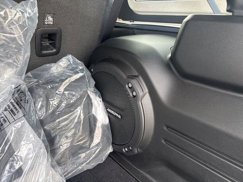 Used 2024 Jeep Wrangler Sport S image 8