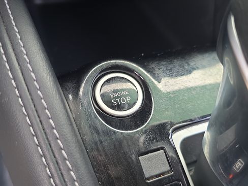 Used 2018 Nissan Kicks SV w/ Exterior Electronics Package FWD image 26