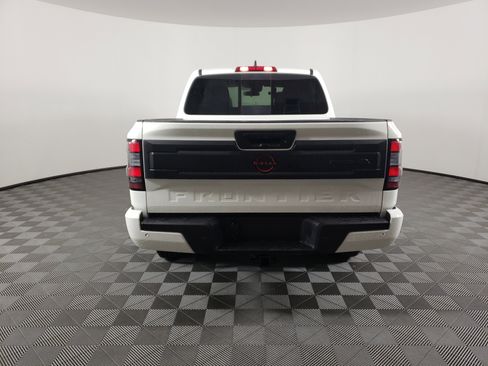 New 2026 Nissan Frontier PRO-4X w/ Pro-4x Convenience Package image 4