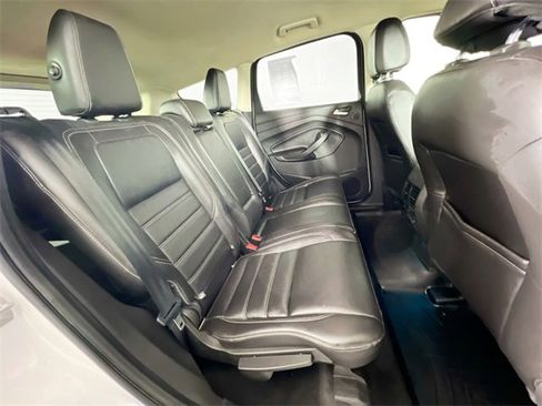 Used 2017 Ford Escape Titanium image 24