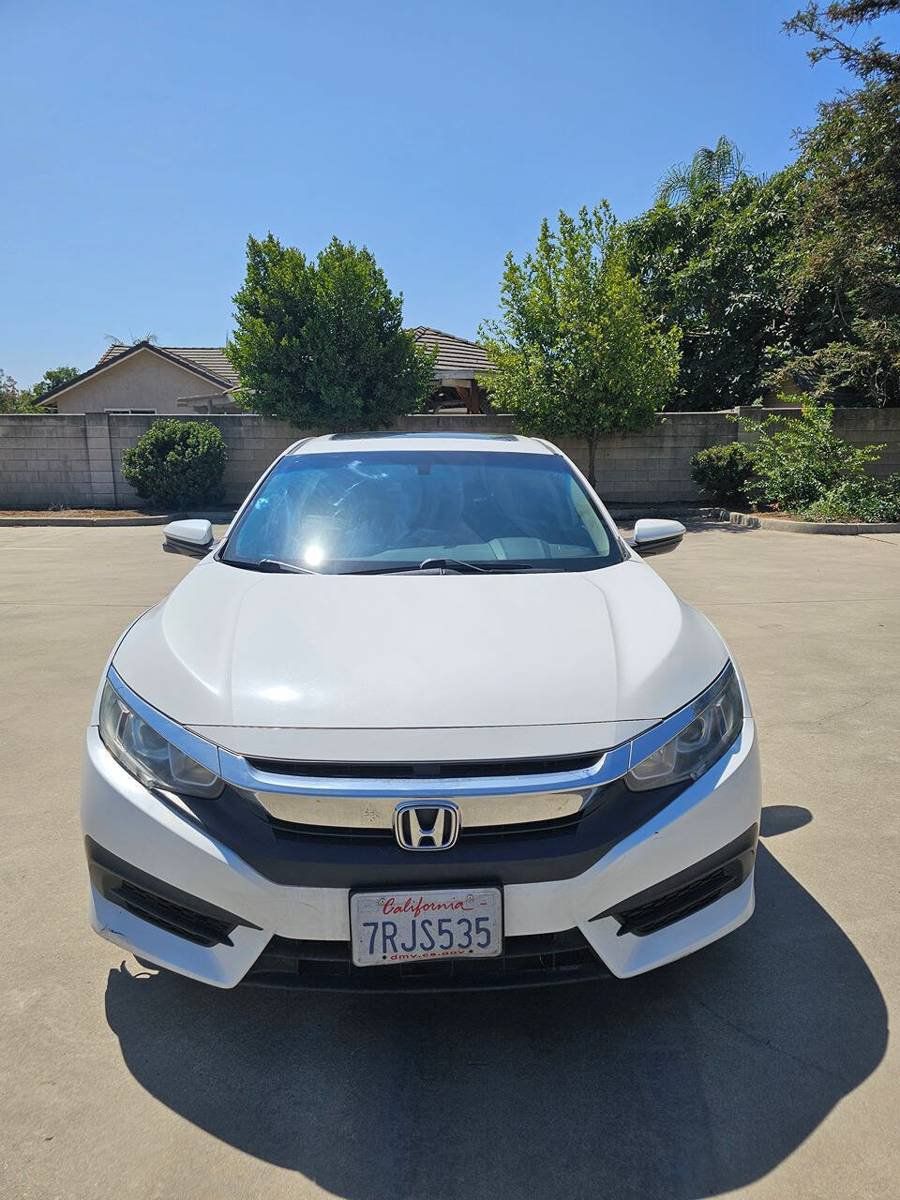 Used 2016 Honda Civic EX image 3