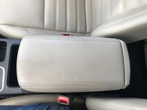 Used 2018 Ford Escape Titanium image 30