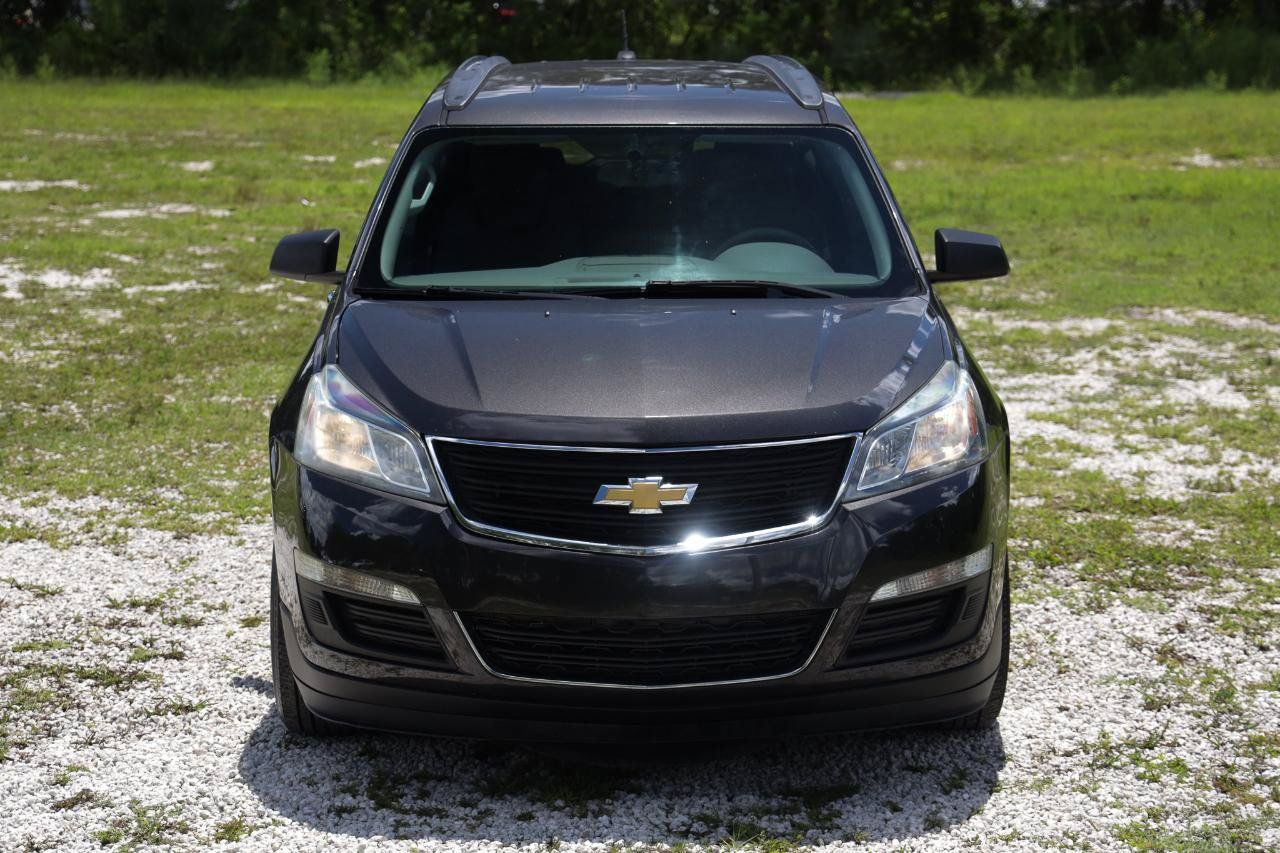 Used 2017 Chevrolet Traverse LS FWD image 19