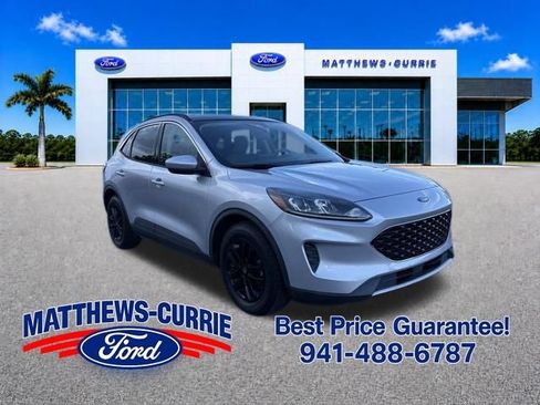 Certified 2020 Ford Escape SE FWD image 1