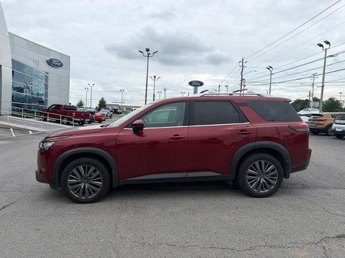 Used 2023 Nissan Pathfinder SL w/ SL Premium Package AWD/4WD image 3