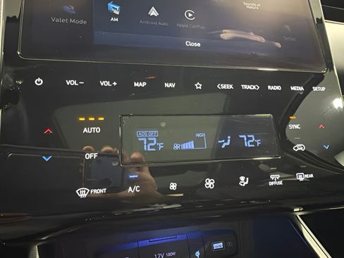 Used 2024 Hyundai Tucson Limited FWD image 24