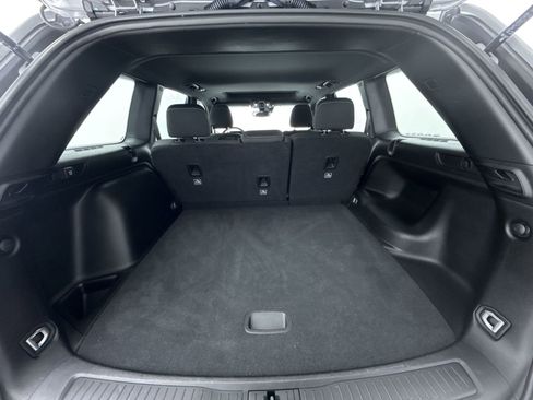 Used 2024 Jeep Grand Cherokee Laredo X w/ Trailer Tow Package image 34