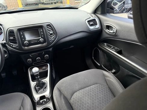 Used 2017 Jeep Compass Sport image 9