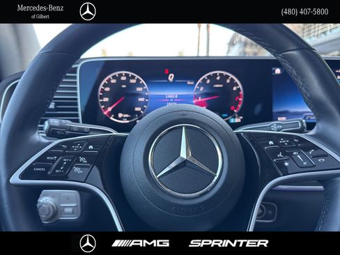Used 2024 Mercedes-Benz GLE 350 4MATIC image 31