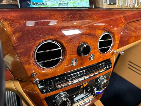 Used 2018 Rolls-Royce Phantom Extended Wheelbase image 27