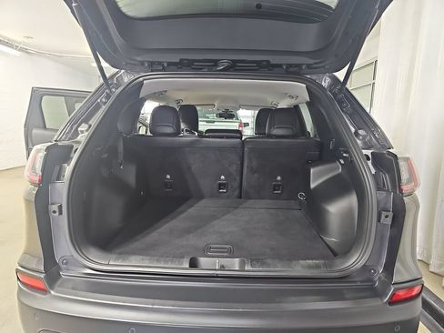 Used 2020 Jeep Cherokee Latitude Plus AWD/4WD image 15