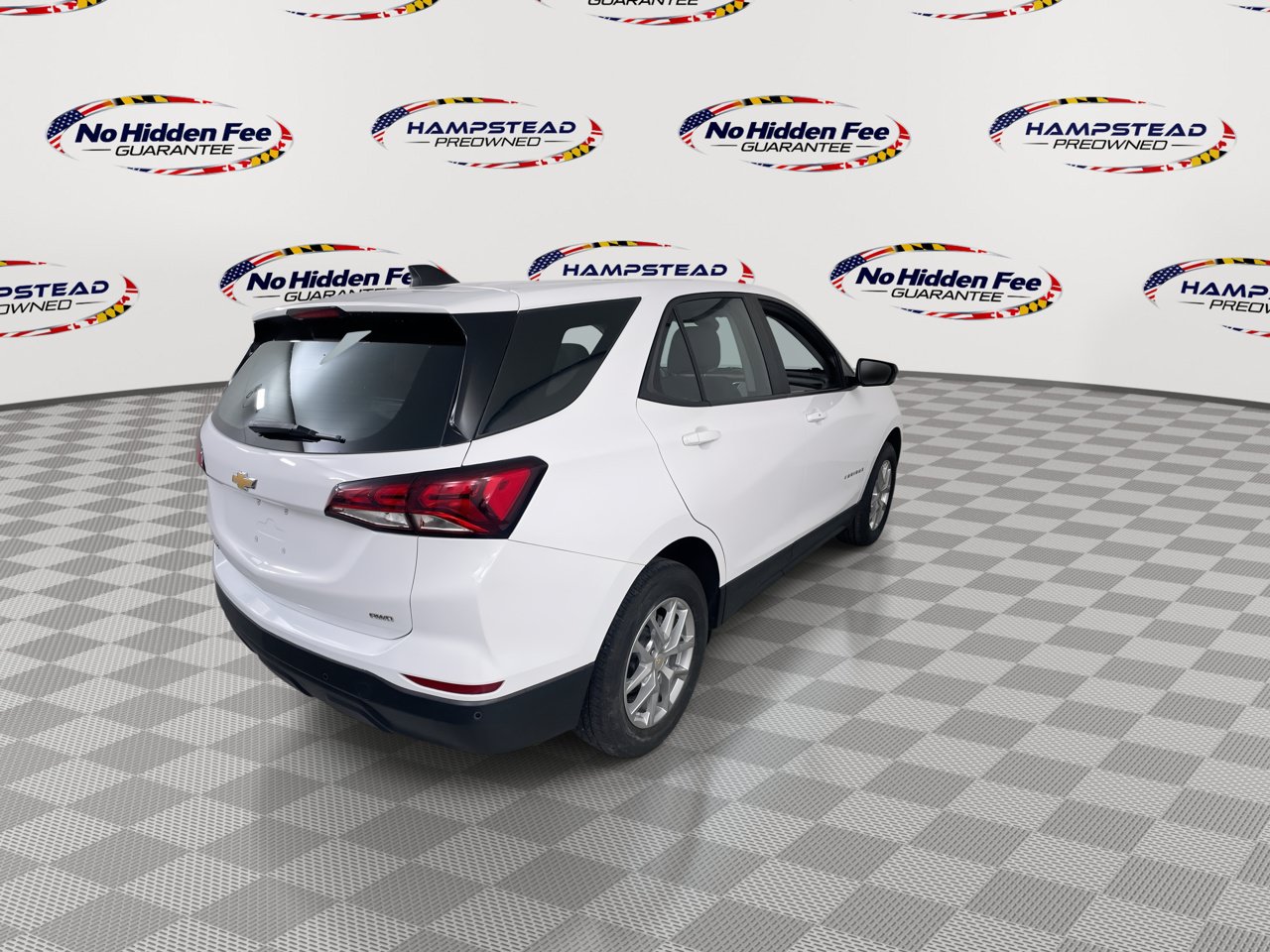 Used 2022 Chevrolet Equinox LS AWD/4WD image 9