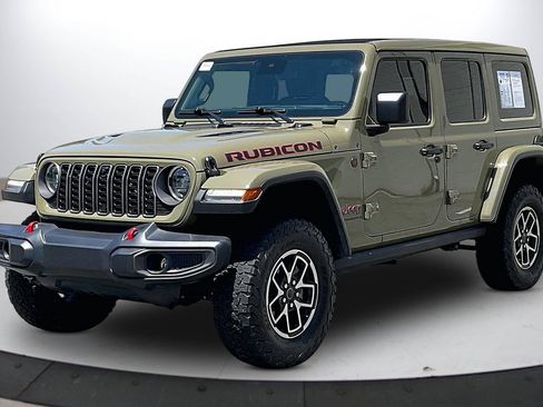 Used 2025 Jeep Wrangler Unlimited Rubicon w/ Safety Group AWD/4WD image 4