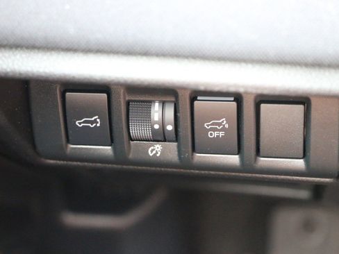 Used 2025 Subaru Outback Premium AWD/4WD image 20