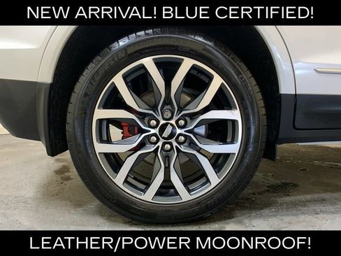 Used 2022 Cadillac XT5 Sportv AWD/4WD image 16