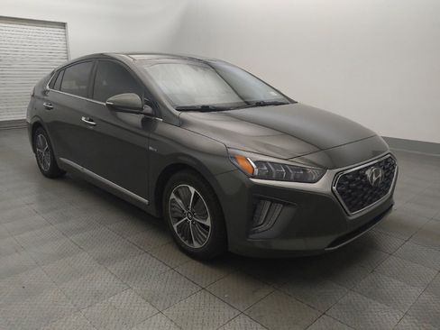 Used 2020 Hyundai Ioniq Limited FWD image 13