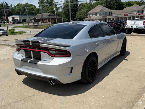 Used 2023 Dodge Charger R/T RWD image 6