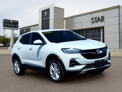 Used 2023 Buick Encore GX Preferred w/ Cold Weather Comfort Package AWD/4WD image 1