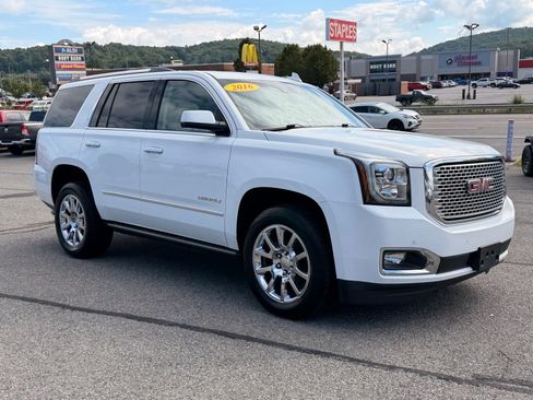 Used 2016 GMC Yukon Denali w/ Open Road Package AWD/4WD image 6